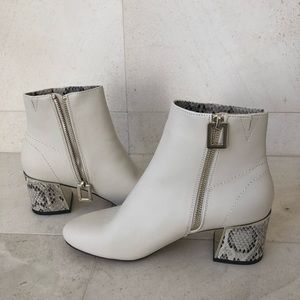 New Asos River Island Beige Nude Snake heel boots